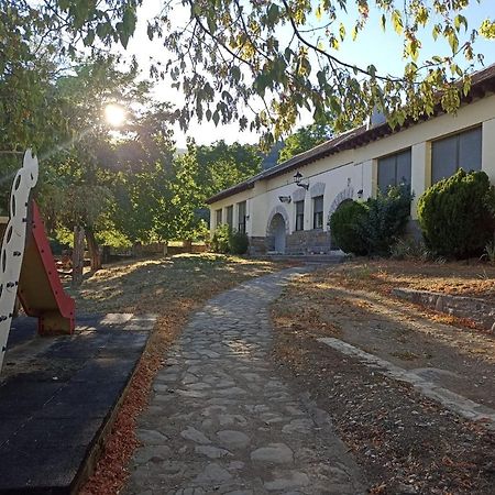 Albergue De Siresa Bagian luar foto