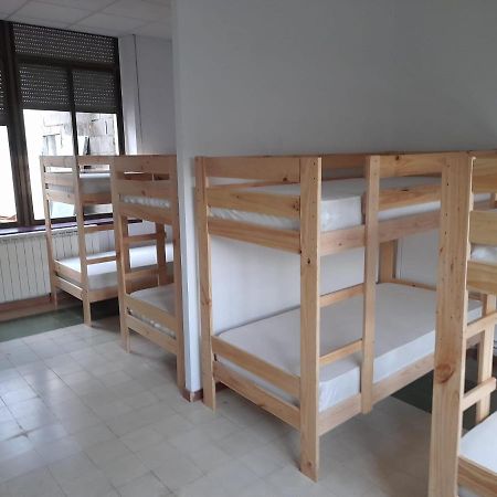 Albergue De Siresa Bagian luar foto