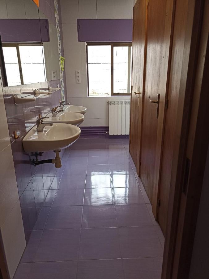 Albergue De Siresa Bagian luar foto